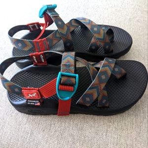 BRAND NEW Chaco Z/ CLOUD 2 women's s7